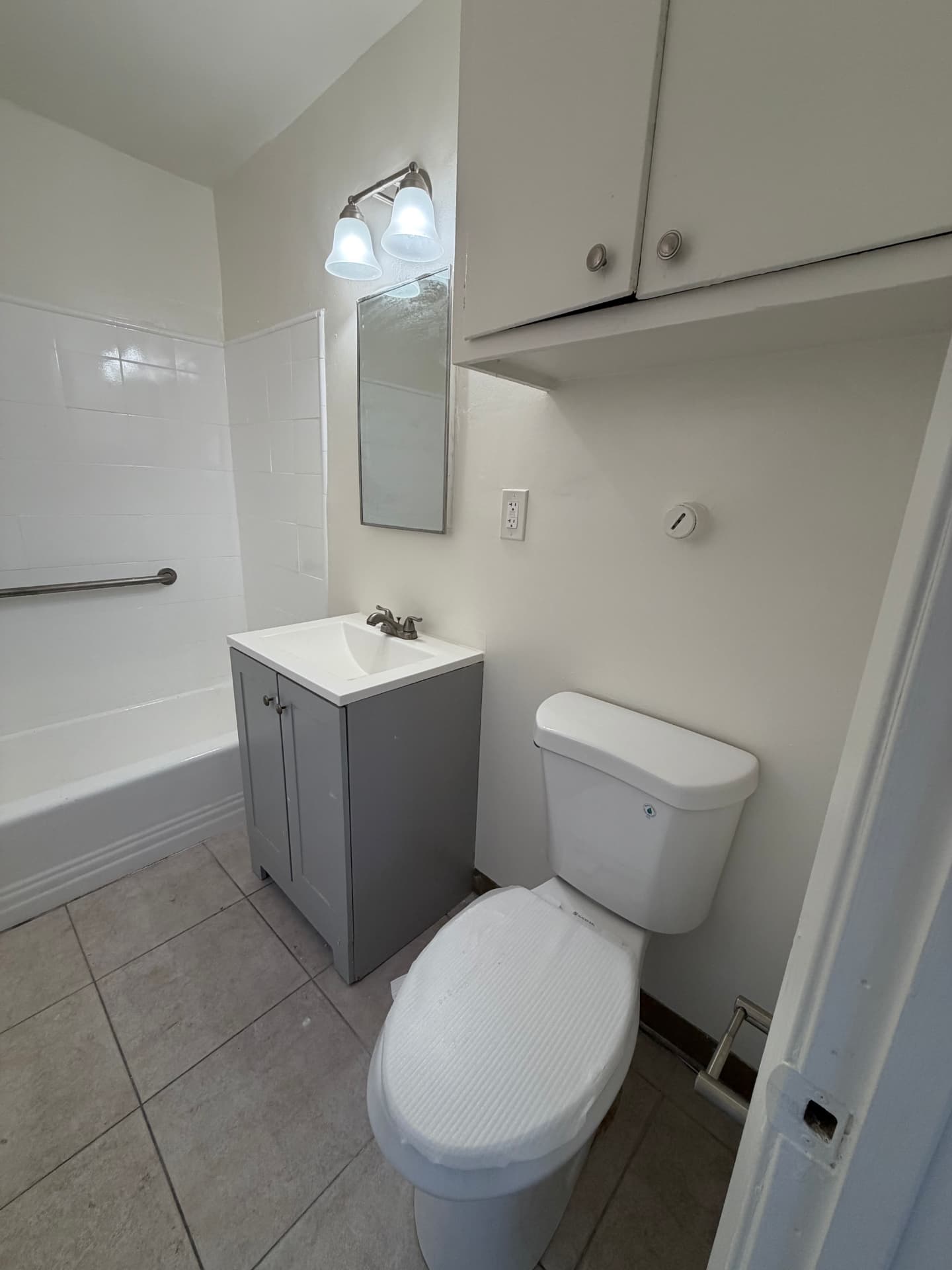 Full Bathroom Renovation in California, USA by CHRETE Home & Construction