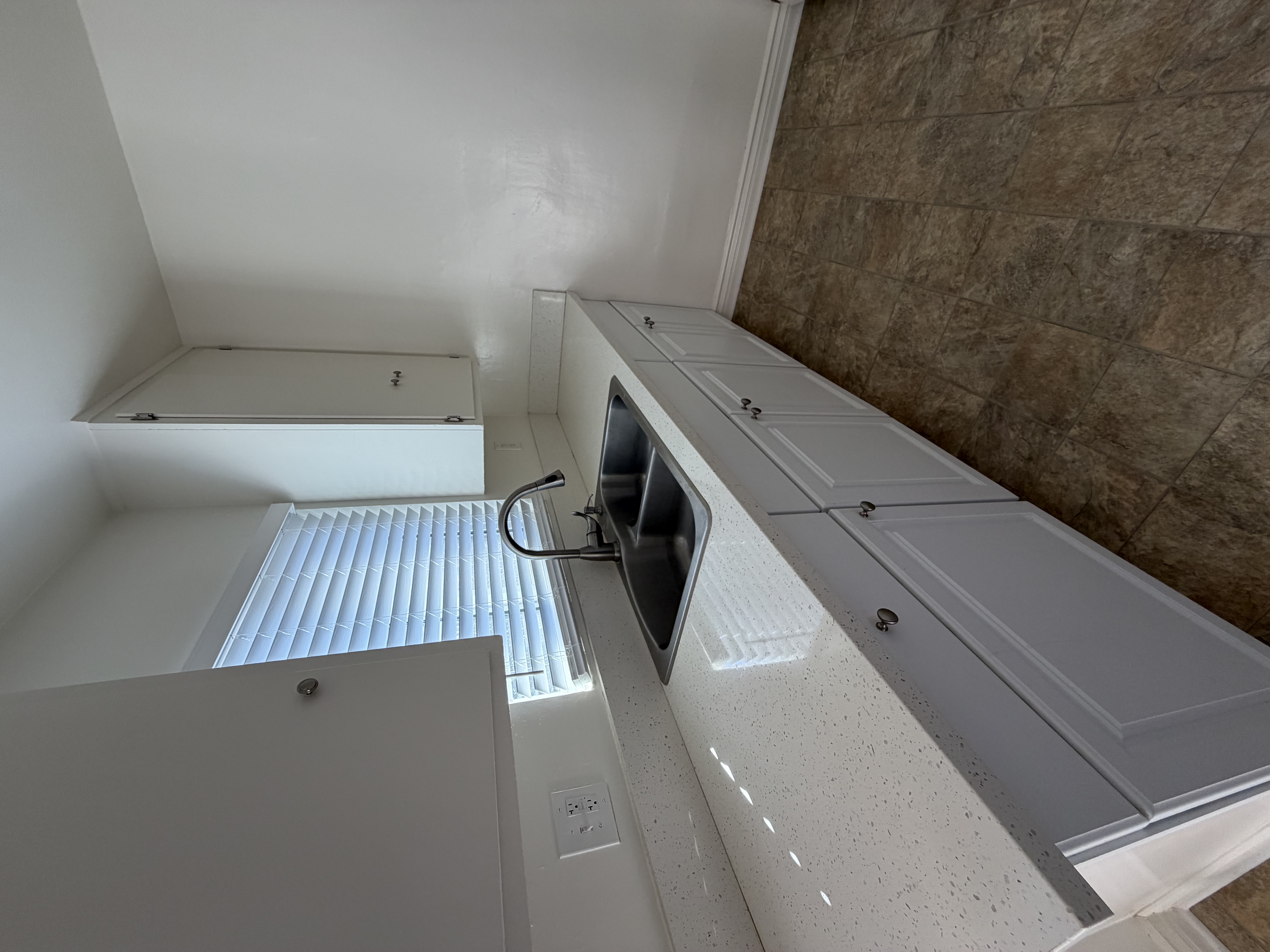 Huntington park photo 7 by CHRETE Home & Construction